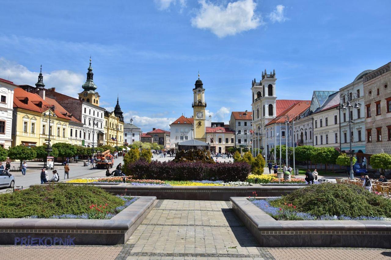 Chalupku - Luxurious Apartment 70M2 In Direct Centrum With Parking Included, Air-Conditioned, Balcony, Quiet Sleep, Best In Town Banská Bystrica Eksteriør bilde