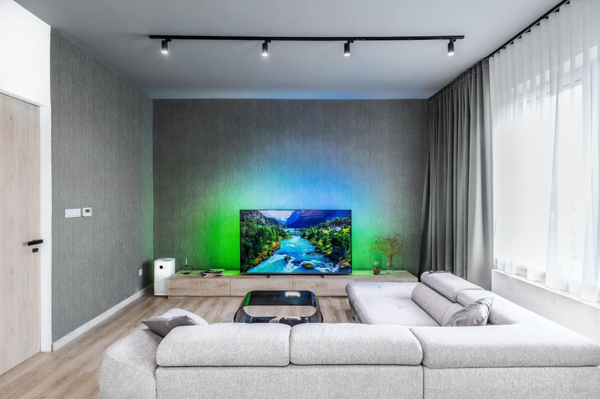 Chalupku - Luxurious Apartment 70M2 In Direct Centrum With Parking Included, Air-Conditioned, Balcony, Quiet Sleep, Best In Town Banská Bystrica Eksteriør bilde
